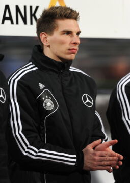 2. Ron-Robert Zieler