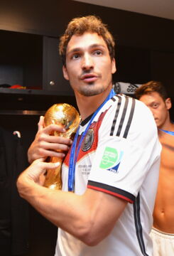 12. Mats Hummels