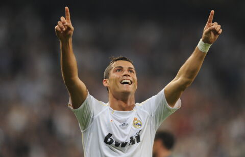 Welcher Spieler hat die meisten Spiele bei einer EM absolviert?