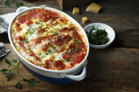 Cannelloni with tomato sauce and cheese