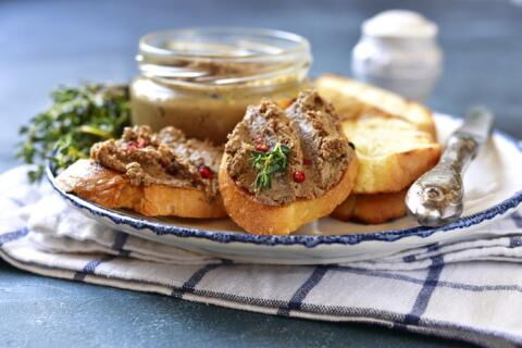 Chicken rillettes, ideal for finishing off leftovers