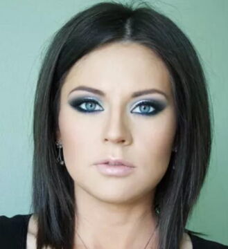 Guerlain, the famous make-up brand, brought out their first lipstick in 1880 which was called ‘Don’t forget me