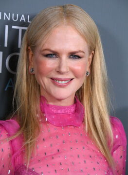 Nicole Kidman is blonde with a few grey hairs