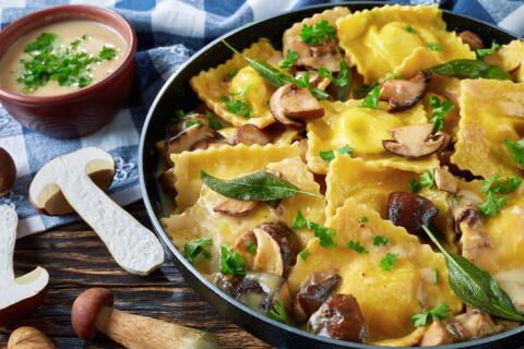 Pasta with porcini mushrooms