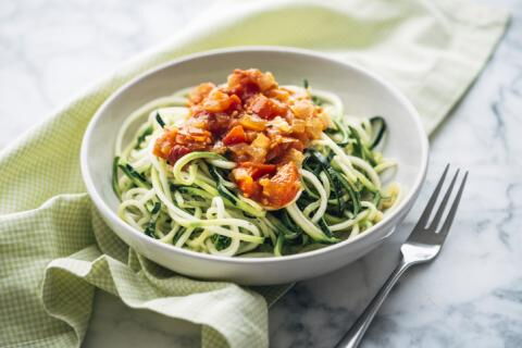 Spiralised courgette and tomato pasta