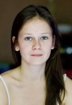 This pretty-faced little girl looks completely different in the next photo