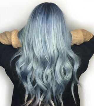 Or you can choose a main shade like this cool blue look.