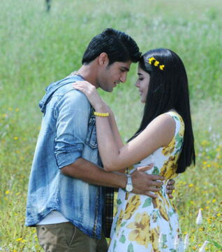 Aquarius/Libra: They learn how to balance their relationship very well and work closely to help each other grow.