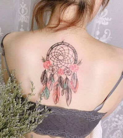 Photos : These 20 Gorgeous Feather Tattoos Have A Beautiful Meaning