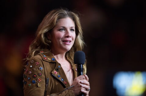 苏菲对瑜伽的热情