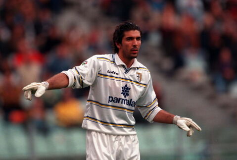 Regarded as one of the greatest goalkeepers of all times, Gianluigi Buffon of Italy has been frequently pictured smoking.
