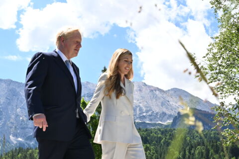 Boris and Carrie announced they're expecting a child