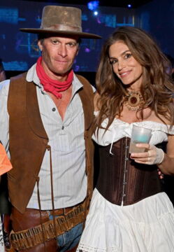 Rande Gerber and Cindy Crawford