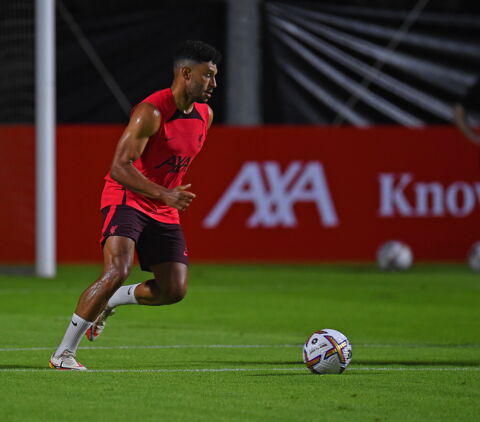 Alex Oxlade-Chamberlain became the youngest English goalscorer in the history of UEFA Champions League.