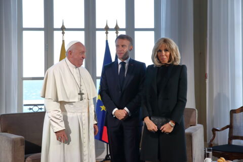 Brigitte Macron meets Pope Francis in 2023
