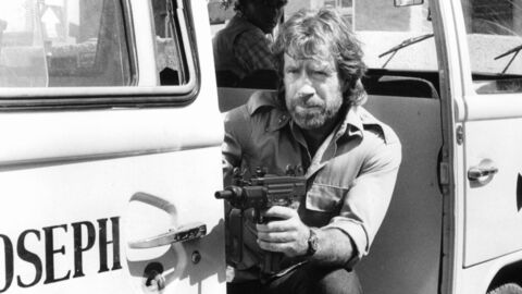 Once a cobra bit Chuck Norris’ leg. After five days of excruciating pain, the cobra died.