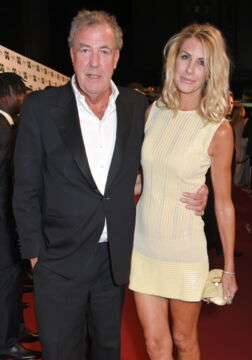 He then fell in love with Lisa Hogan