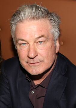 Alec Baldwin lashes out on daughter