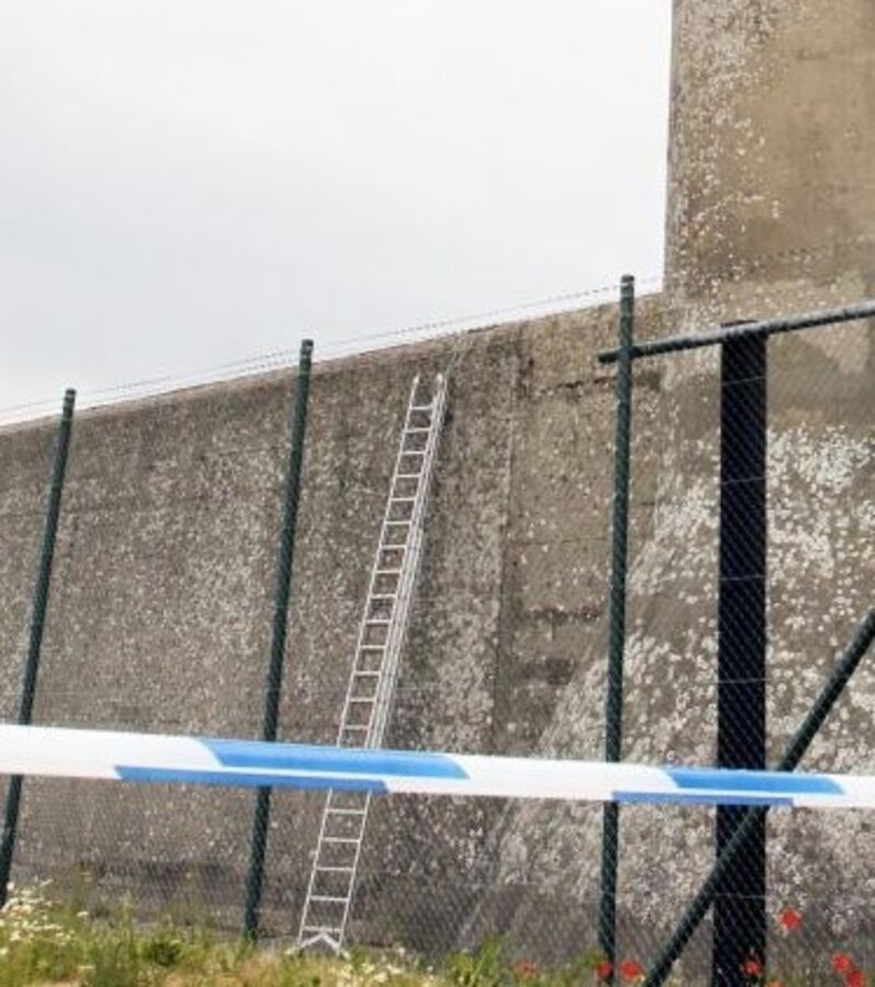 Photos Les évasions De Prison Les Plus Spectaculaires De France