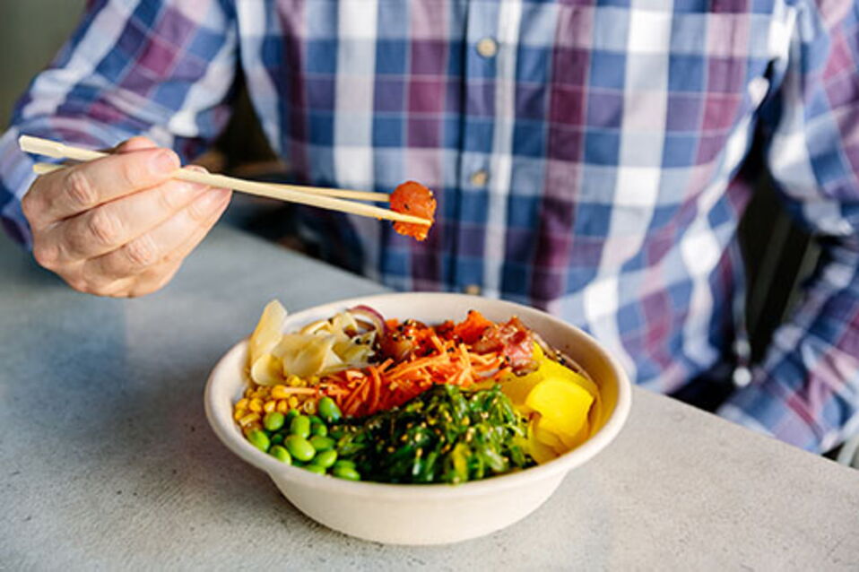 Poke bowl origine, recette, calories, tout savoir sur ce plat healthy