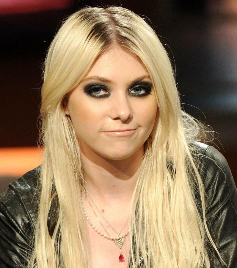 Taylor Momsen : Son changement de look... radical - Taylor Momsen’s Bold Rock Fashion – Edgy And Unapologetic