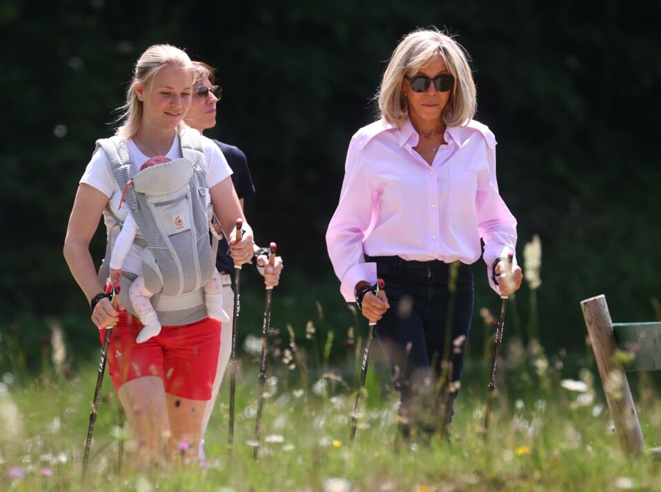 Photos : Brigitte Macron : Son évolution De Sa Jeunesse à Aujourd'hui ...