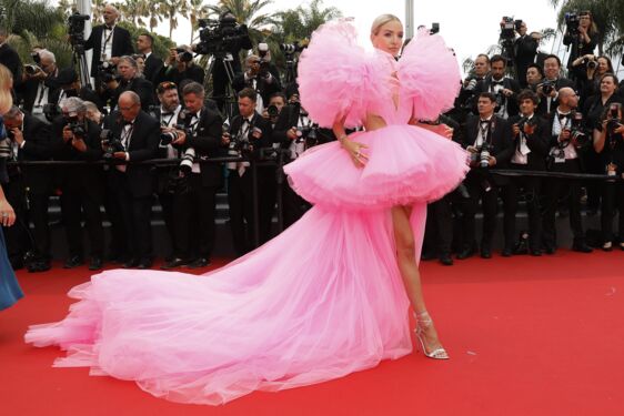 Festival de Cannes 2022 : les tenues éblouissantes des stars sur le tapis rouge 