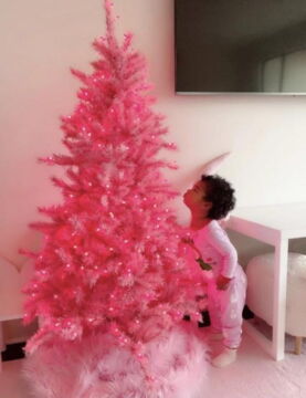 Ein rosa Tannenbaum für True Thompson