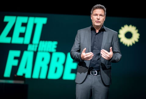 Habeck wurde erst mit 33 Mitglied einer Partei