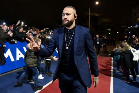 Neymar & Amanda Kimberlly