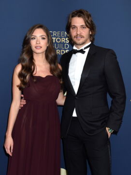 Luke Grimes und Bianca Rodrigues