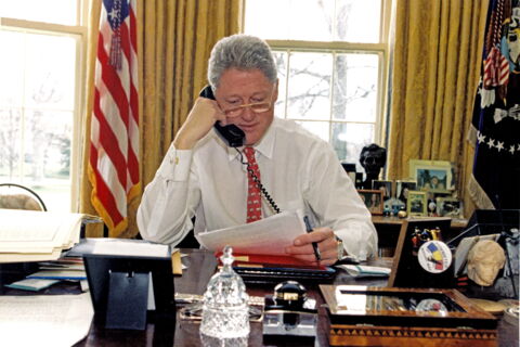 Sie müssen immer noch über die nationale Sicherheit informiert werden.