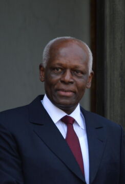 7. José Eduardo dos Santos