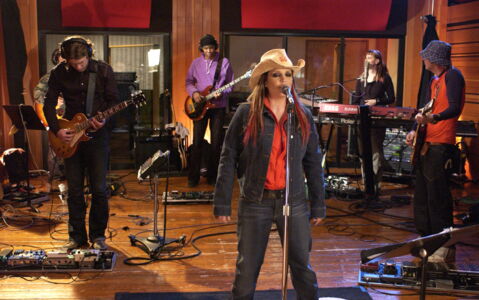 Die Sängerin 2003 im Studio in Hollywood