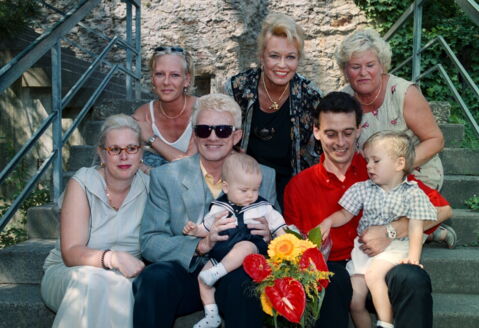 Zweifacher Großvater ist er auch noch