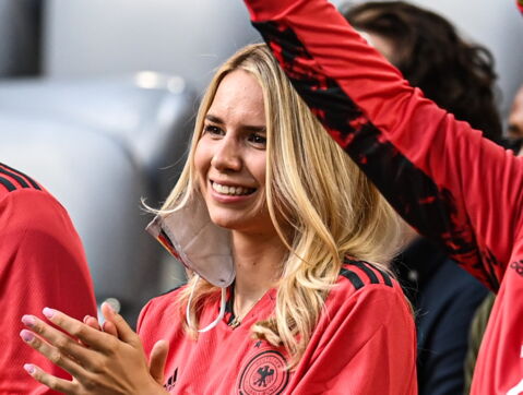 Die Handballerin ist eine geniale Torjägerin