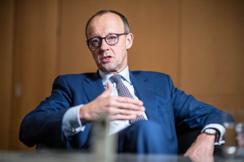 Seine Frau und er haben eine eigene Stiftung