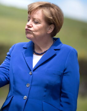 Ihr Nachname Merkel kommt von ihrem ersten Ehemann Ulrich Merkel, mit dem sie von 1977 bis 1982 verheiratet ist