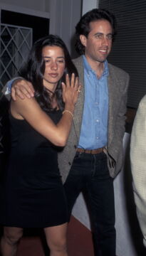 Mit 39 hat Jerry Seinfeld Mitte der 90er die 17-Jährige Shoshanna Lonstein gedatet.