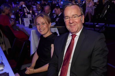 Boris Pistorius und Julia Schwanholz