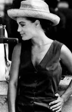 Romy Schneider mit Hut