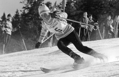 Rosi Mittermaier mit 16 Jahren bei einem Wettkampf in Aschau.