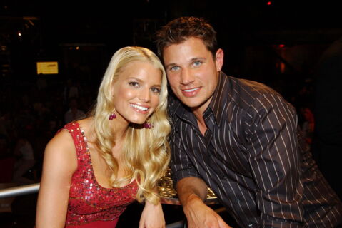 Die beiden TV-Stars Nick Lachey und Jessica Simpson waren für mehrere Jahre zusammen. Am Anfang war sie noch 18 Jahre alt.