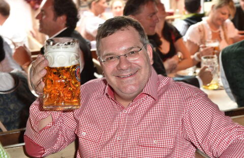 Plötzliches Aus für Elton