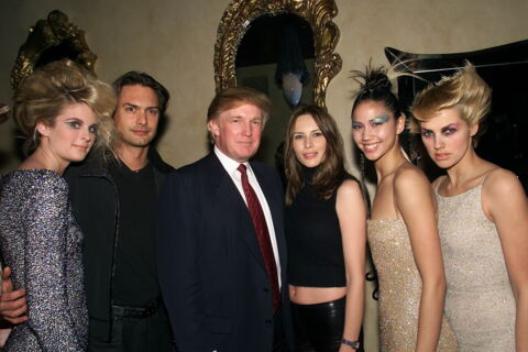 Warren-Tricomi Salon, 2001