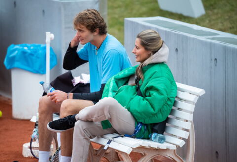 Die Freundin darf nicht mehr in der ersten Reihe sitzen