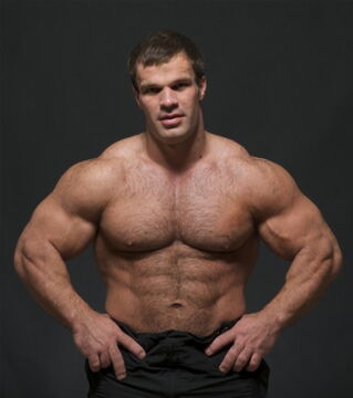 Denis Cyplenkov est considéré comme étant le Hulkrainien.