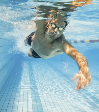 La natation - Sans doute l'autre sport le plus connu pour faire perdre de la graisse. La natation est un sport qui brûle en moyenne 500 calories par heure.