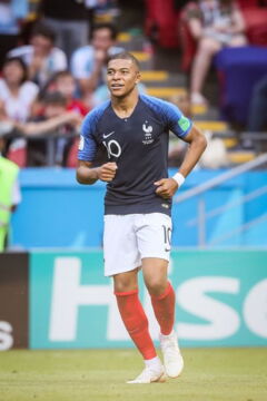 13. Kylian Mbappé - Football