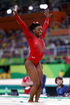 3. Simone Biles - Gymnastique
